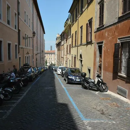 Petit Bijou De Rome Vatican-Trastevere-3